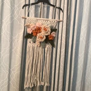 NWOT hand crafted Macrame With crochet